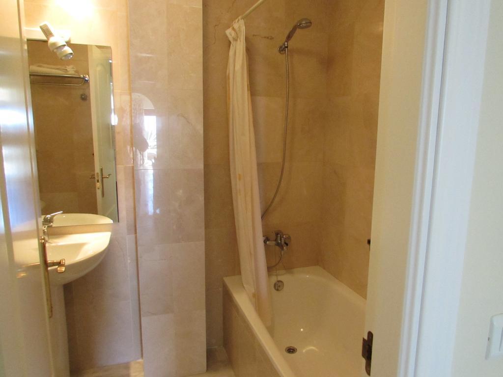 Home4Holidays Nerja Rom bilde