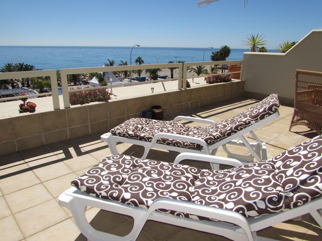Home4Holidays Nerja Rom bilde